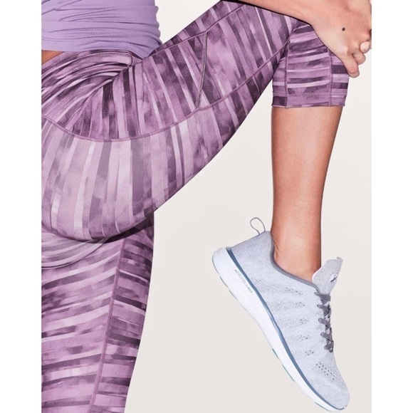 Lululemon Speed Up Crop *21" in Shadowed Smoked Mullberry 4 - Picture 6 of 8